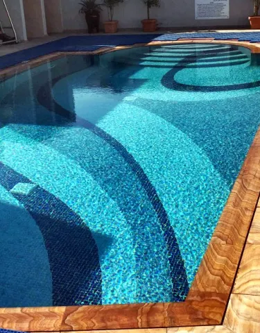 Бассейн в отеле Signature Hotel Al Barsha 4*